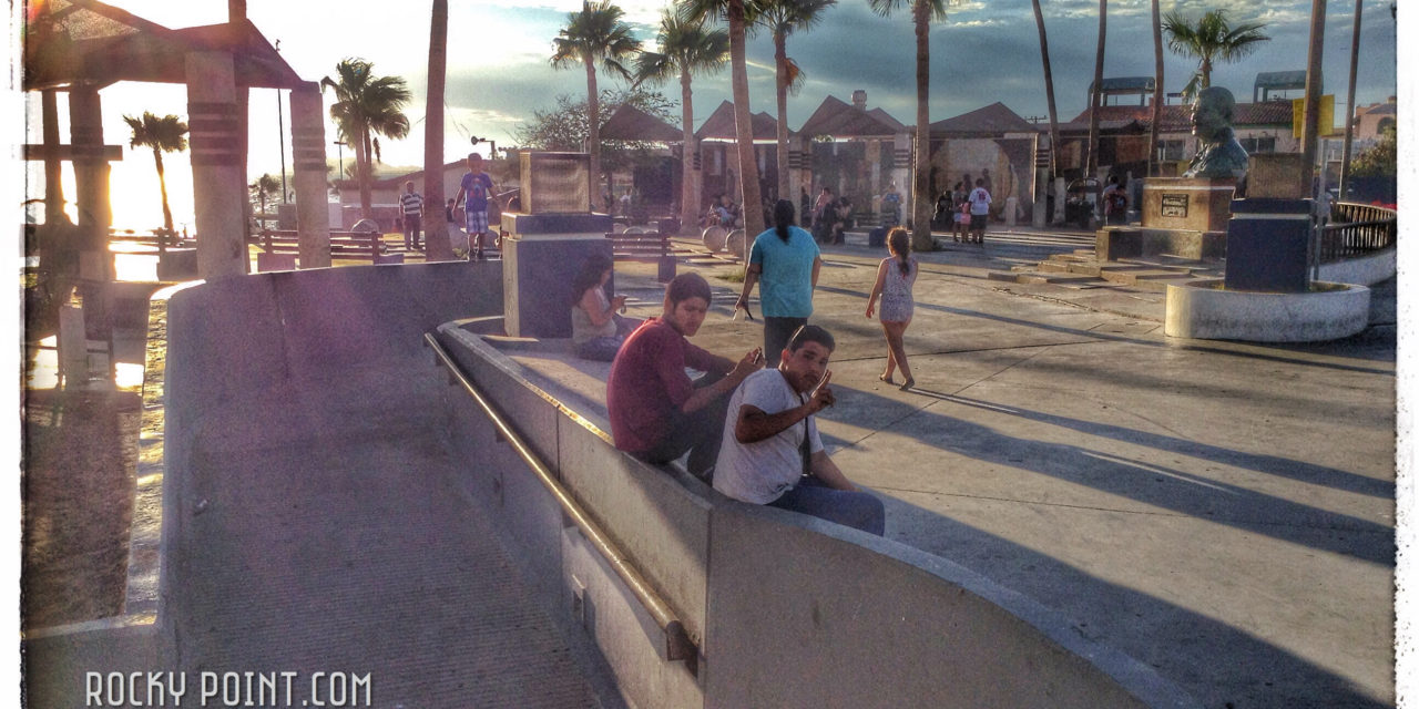 Enjoying the afternoon at the Malecon, Puerto Peñasco, Mexico