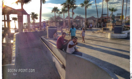 Enjoying the afternoon at the Malecon, Puerto Peñasco, Mexico