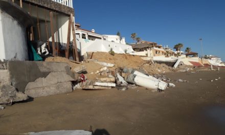 High tide causes damage in Las Conchas